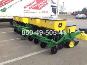     John Deere 7000 8   