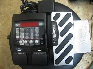    Digitech RP255 - 