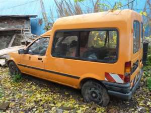  /  FORD Fiesta Courier 1,3