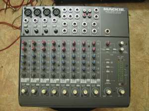    Mackie 1202 VLZ (USA) - 