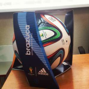   Adidas Brazuca FIFA - 