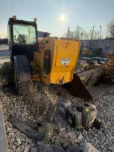   JCB 535-125. 33000$