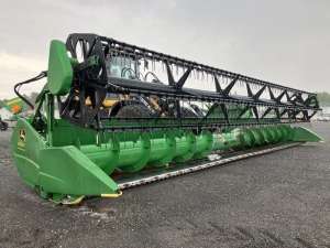   John Deere 630 F  21 000$ - 