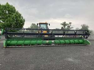   John Deere 630 F. - 