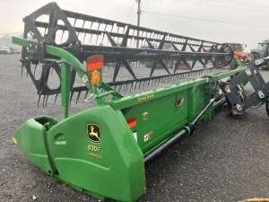   John Deere 630 F.