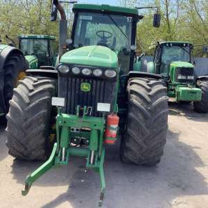   John Deere 8520, 65 000$