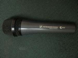   SENNHEISER E835