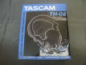   TASCAM TH-02 - 