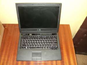  Dell Vostro 1310. /. - 