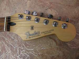 Fender Standard Stratocaster (Mexico 1998)