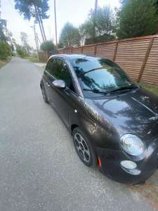  Fiat 500E, 9300 $