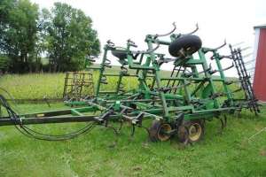  John Deere 960 8 .13 800$