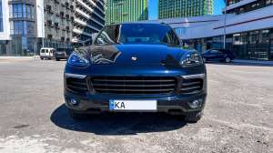  Porsche Cayenne, 32500 $