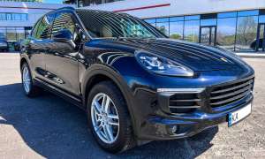  Porsche Cayenne, 32500 $