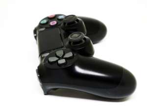  Sony PlayStation DualShock 4   Bluetooth 520 .