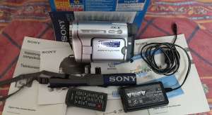  Sony TRV-460 - 