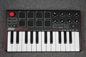 AKAI MPK MINI midi   - 