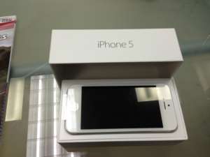 Apple iPhone 5 16GB - 