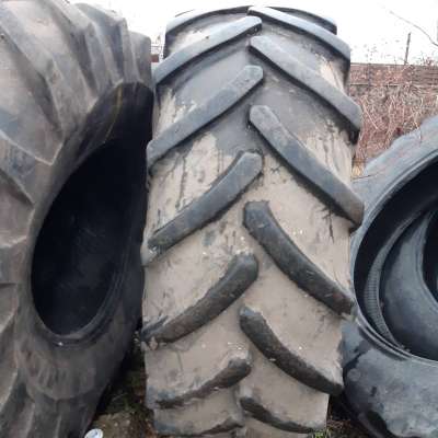  5.   650/75-R32 (24/5/32, 24.4R32, 24-5-32) Michelin  