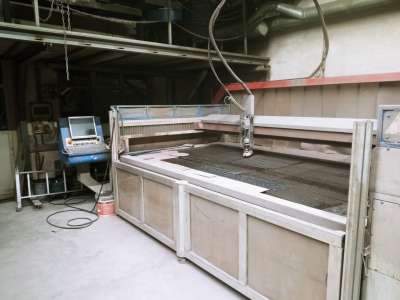  4. Waterjet.    