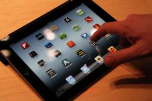 iPad 4G Wi-Fi 16 GB () - 