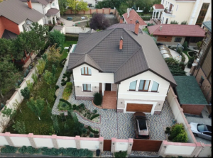 ПРОДАМ ДОМ В СОВИНЬОНЕ ВМЕСТЕ С ПАРКОМ В ЦЕНТРЕ СОВИНЬОНА Одесса - объявление