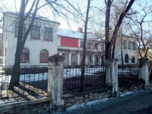 Продаем двухэтажное здание в центре Северодонецка - оголошення
