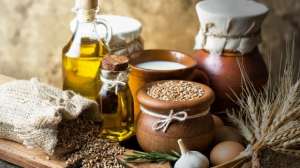 Продукты питания опт, розница. Подсолнечное масло. Бакалея - оголошення