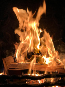 Я маг Оливер , владею знаниями магии и колдовства . Помогу решить вопрос в котором вы действительно хотите помощь - объявление