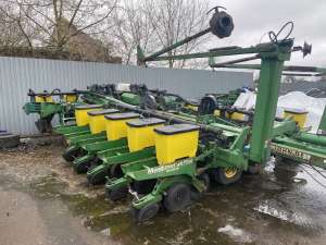 ѳ    John Deere 1780 ,30 000$